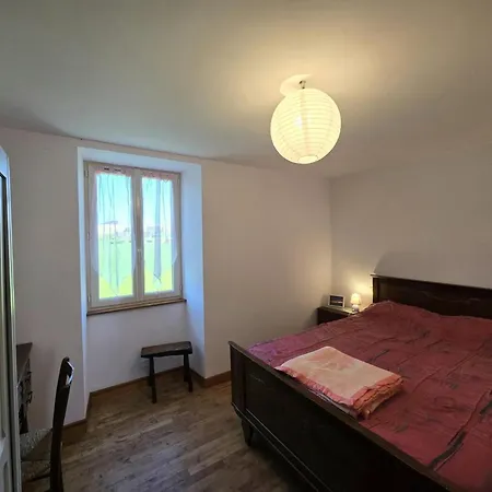 Holiday home Familial Avec Cheminee, Ping-pong, Pres De La Grotte De Et Du Chateau De Hautefort - Fr-1-616-8 *